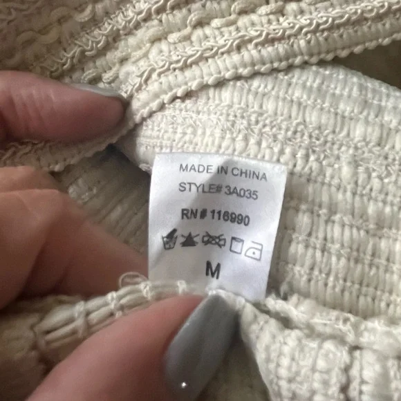 Like New Off White Sequined Mini Skirt size medium - Picture 6 of 7